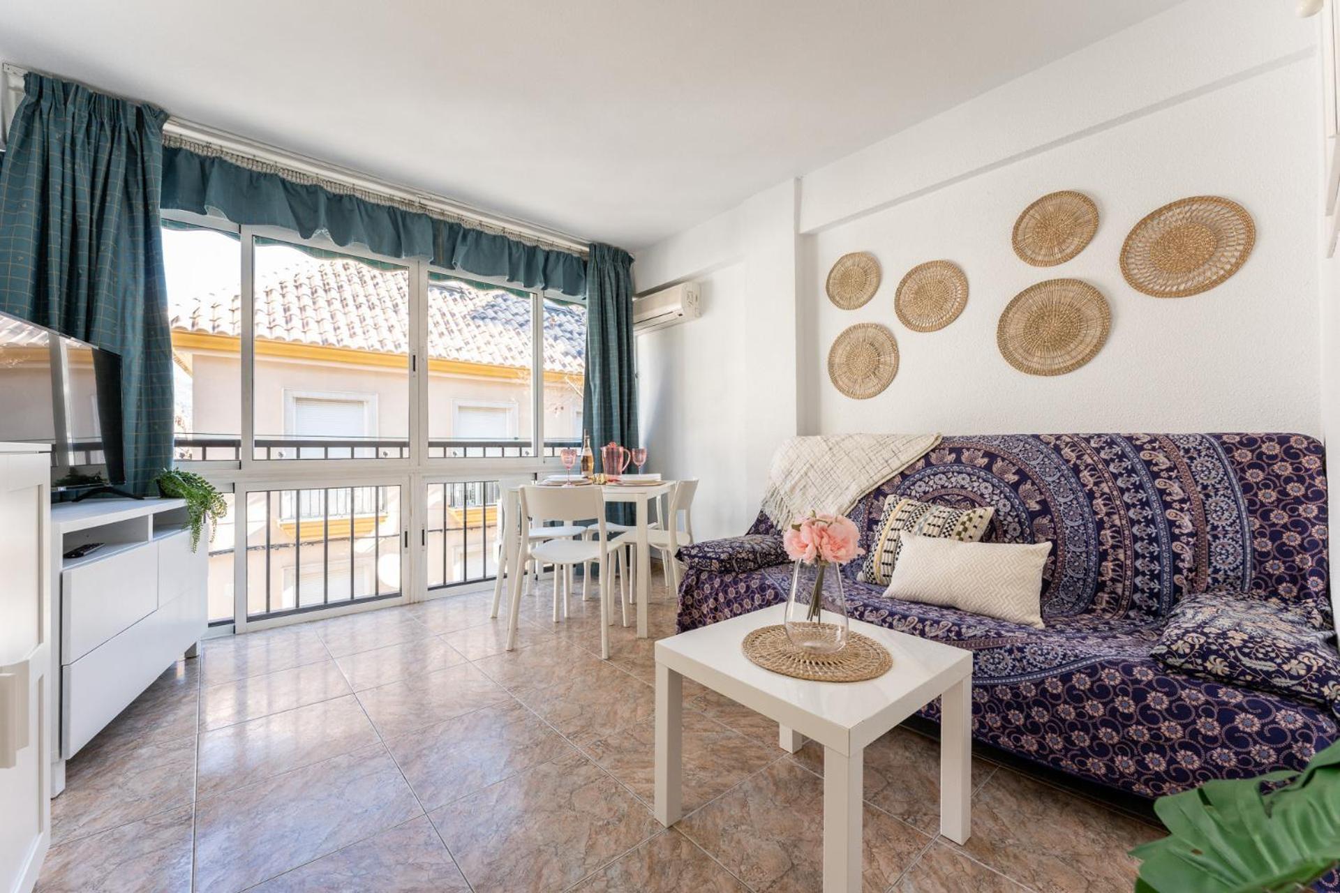 Malagasuite Fuengirola Beach & Sun Exterior photo